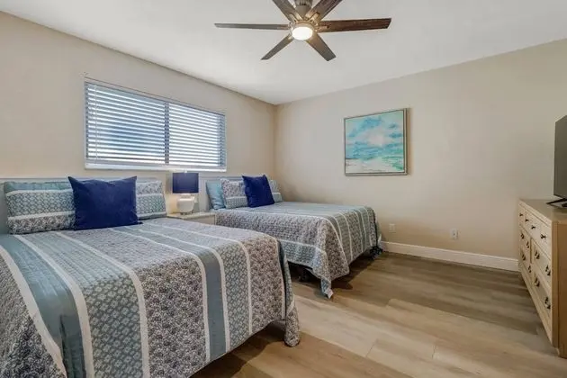 Daire (4541 Bay Beach Ln #345)