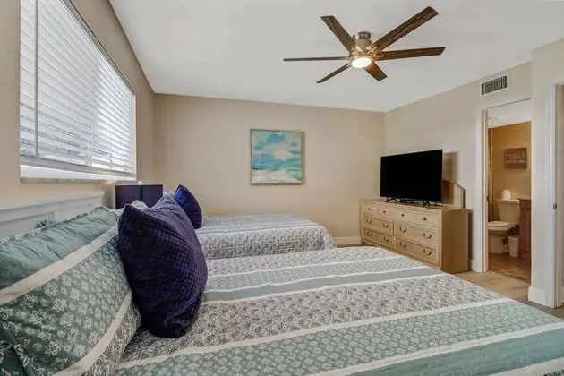 Daire (4541 Bay Beach Ln #345)