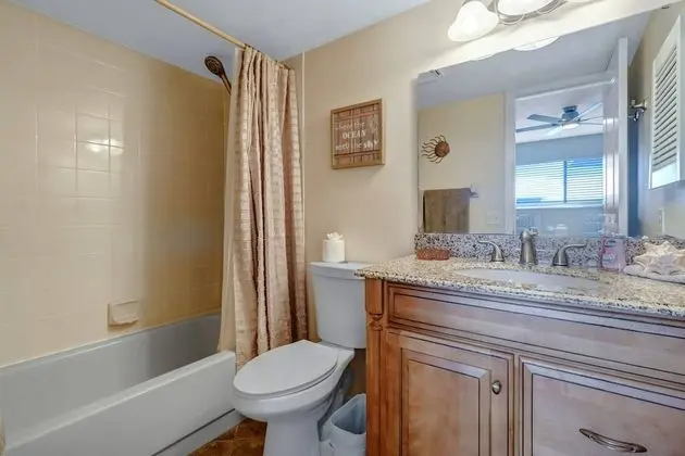Daire (4541 Bay Beach Ln #345)