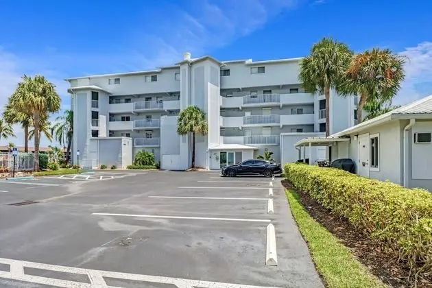 Daire (4541 Bay Beach Ln #345)