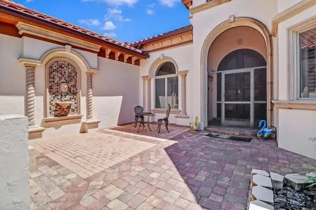 Ev (4604 NW 33rd Ter)