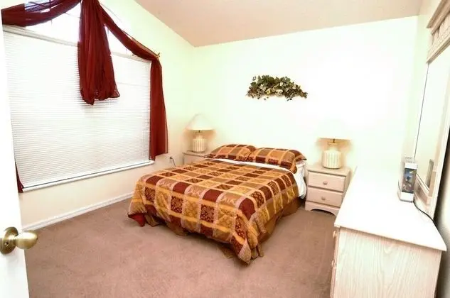 Ev (4611 5-Bedroom Pool Home, Lake Berkle)