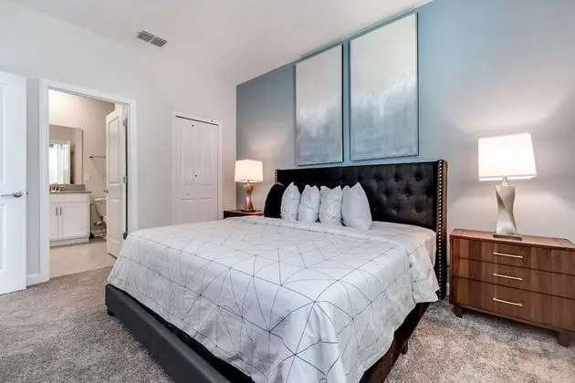 Ev (4629TARGET 9 BR Villa With Games Room)