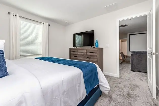 Ev (4629TARGET 9 BR Villa With Games Room)