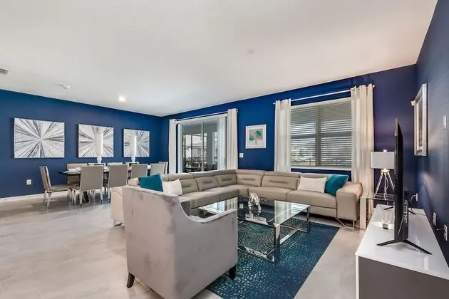 Ev (4629TARGET 9 BR Villa With Games Room)