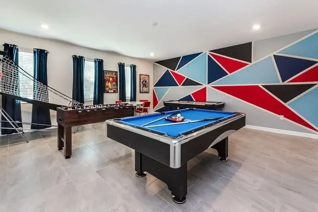 Ev (4629TARGET 9 BR Villa With Games Room)