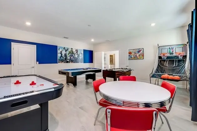 Ev (4629TARGET 9 BR Villa With Games Room)