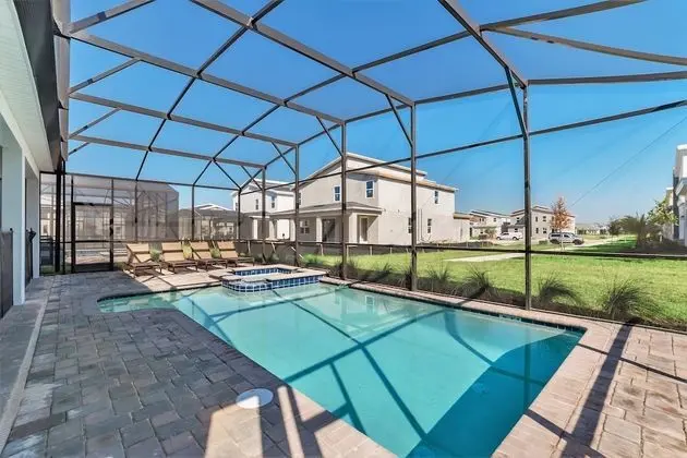 Ev (4629TARGET 9 BR Villa With Games Room)