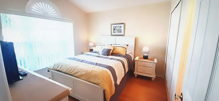 Ev (4630 4 Bedroom Private Pool Home, Cum)