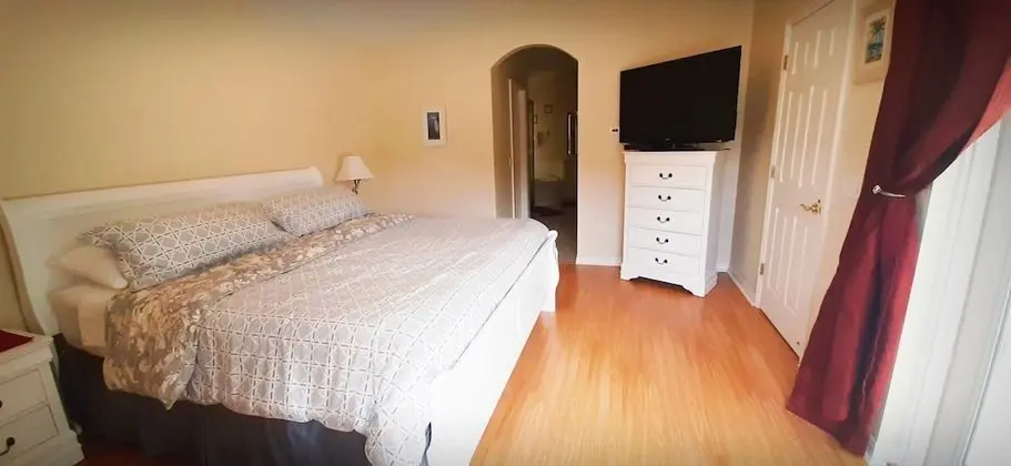 Ev (4630 4 Bedroom Private Pool Home, Cum)
