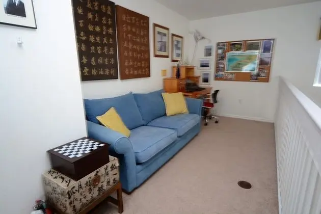 Ev (4648 5- Bdrm's*Lake View*S Facing Poo)