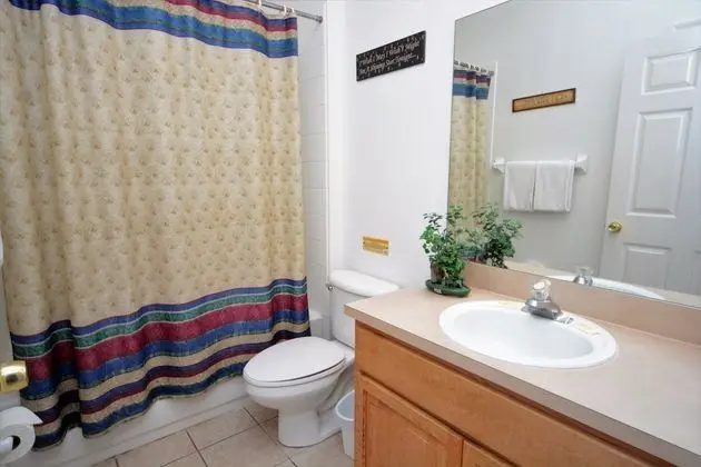 Ev (4648 5- Bdrm's*Lake View*S Facing Poo)
