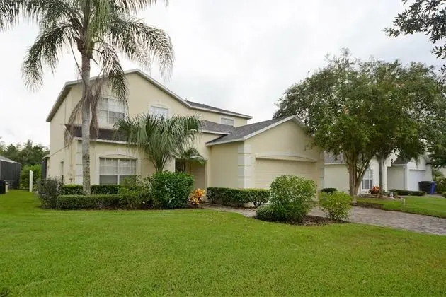 Ev (4648 5- Bdrm's*Lake View*S Facing Poo)