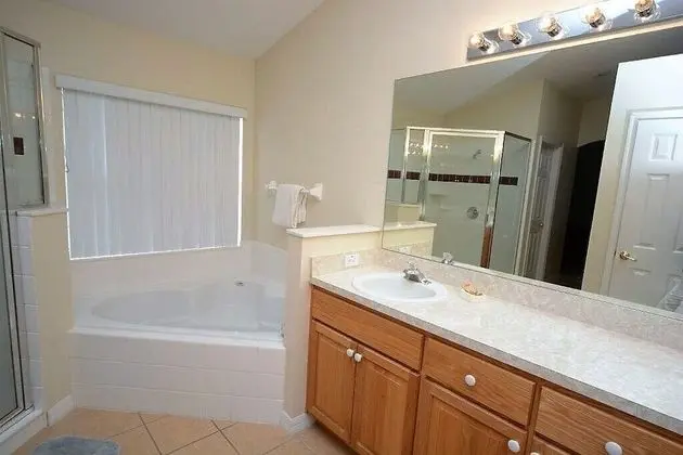 Ev (4707 4-Bdrm's*Lake View*Games Room*Ou)