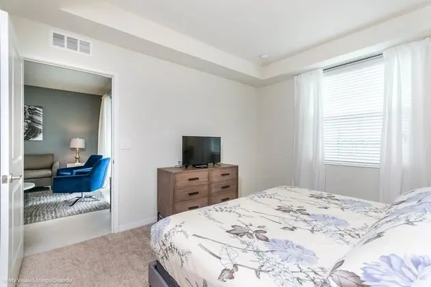 Ev (4714CT Amazing Story Lake Brand New C)