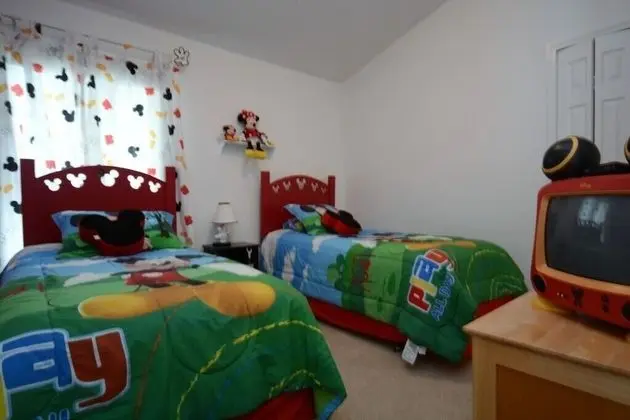Ev (4726  4-Bedroom Pool Home,Cumbrian La)