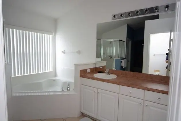 Ev (4726  4-Bedroom Pool Home,Cumbrian La)