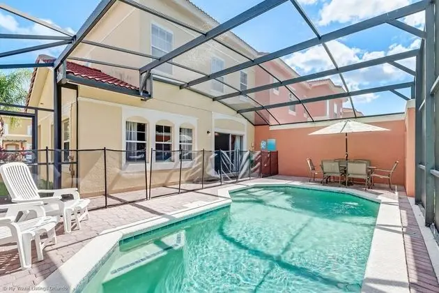 Ev