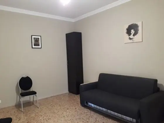 Üç Kişilik Oda, Ortak Banyo