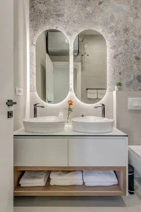 Luxury Tek Büyük veya İki Ayrı Yataklı Oda