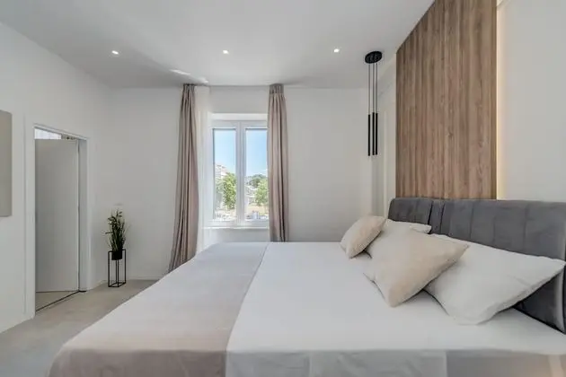 Tek Büyük veya İki Ayrı Yataklı Oda