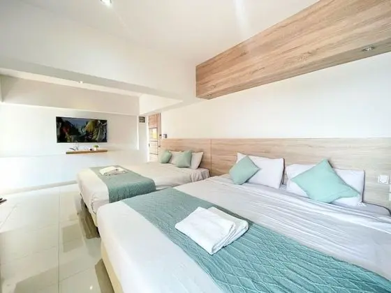Family Room, 2 King Beds