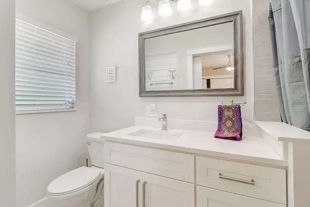 Villa (4836/4838 Esplanade St A)
