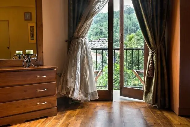 Deluxe Üç Kişilik Oda