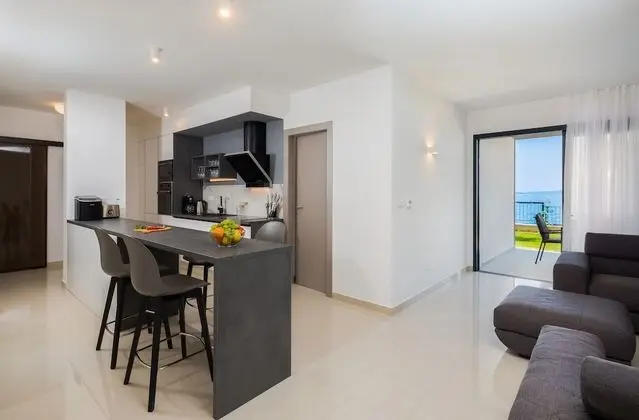 Luxury Apart Daire, 4 Yatak Odası, Deniz Manzaralı, Plaj Kenarı