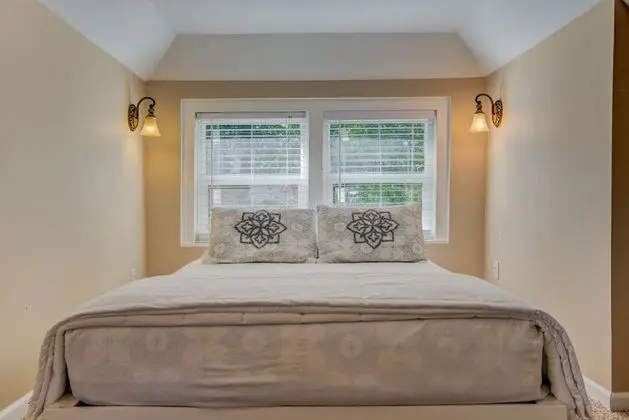 Ev (4 Bedrooms)