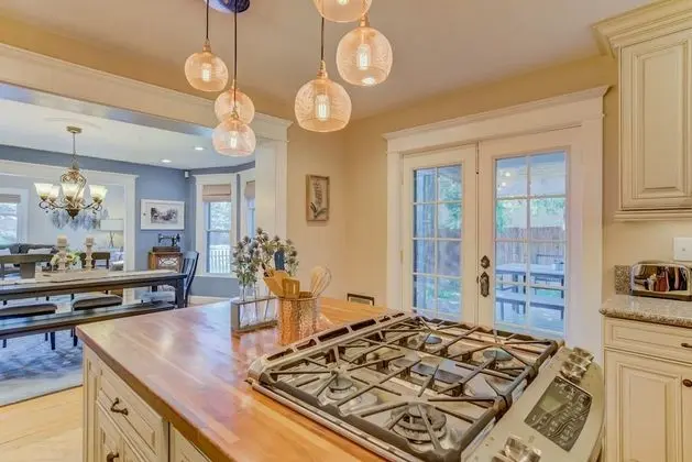 Ev (4 Bedrooms)