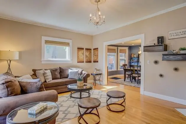 Ev (4 Bedrooms)