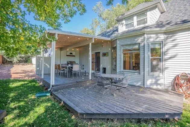 Ev (4 Bedrooms)