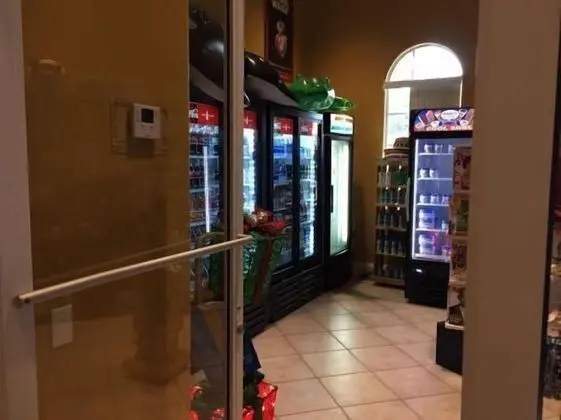Ev