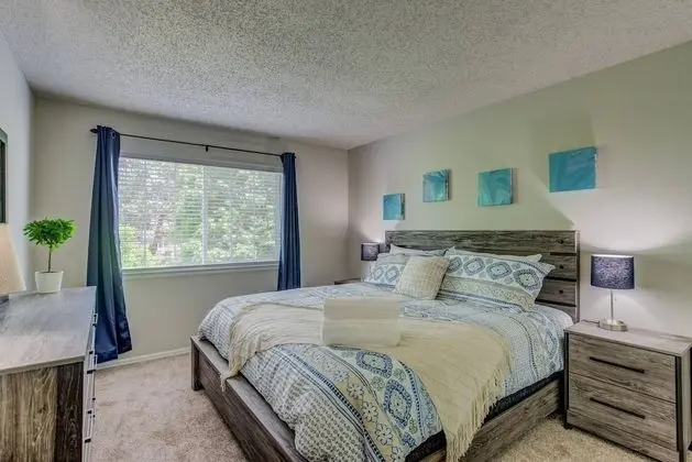 Ev (4 Bedrooms)