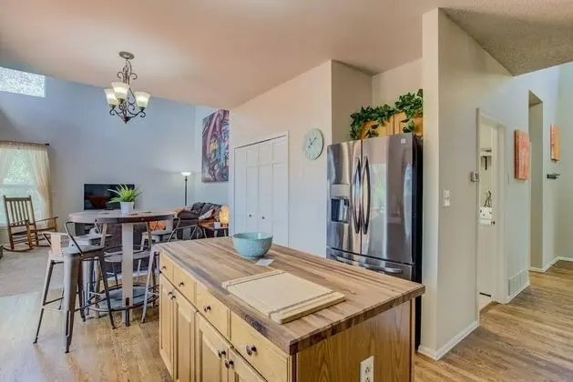 Ev (4 Bedrooms)