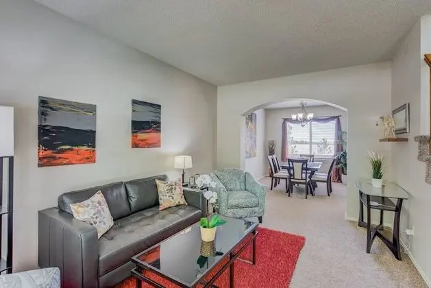Ev (4 Bedrooms)
