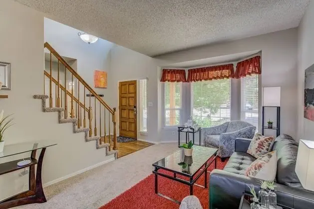 Ev (4 Bedrooms)