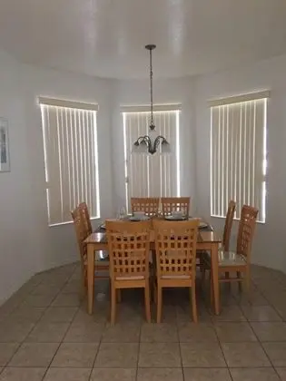 Ev, 4 Yatak Odası, Kişiye Özel Havuzlu