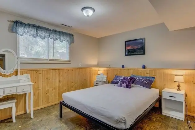Ev (4 Bedrooms)