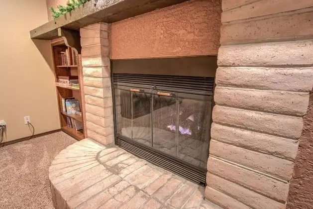 Ev (4 Bedrooms)