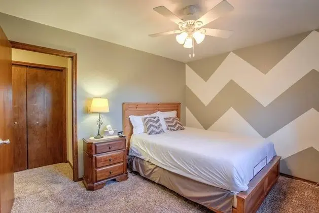 Ev (4 Bedrooms)