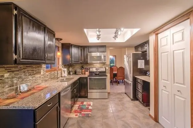 Ev (4 Bedrooms)
