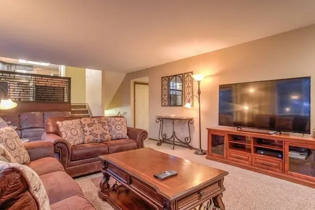 Ev (4 Bedrooms)