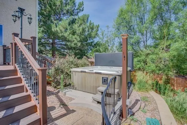 Ev (4 Bedrooms)