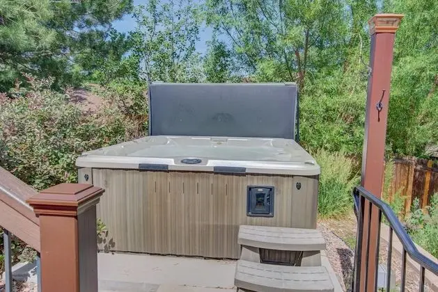 Ev (4 Bedrooms)