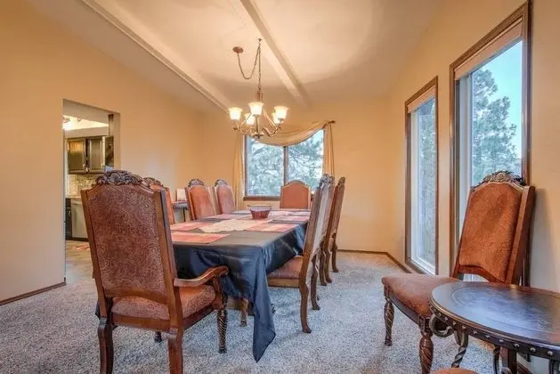 Ev (4 Bedrooms)