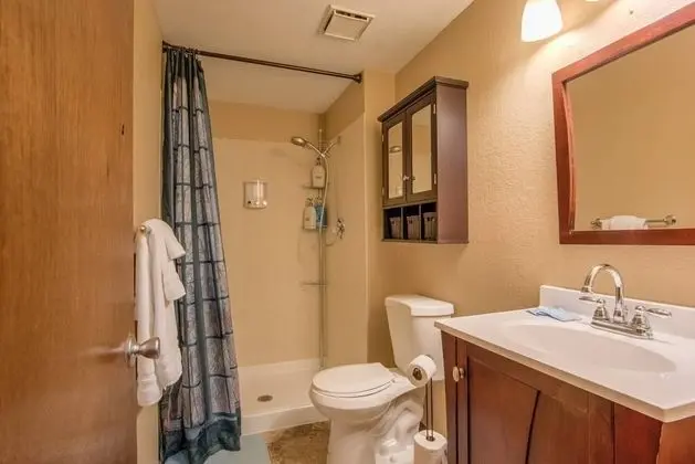 Ev (4 Bedrooms)