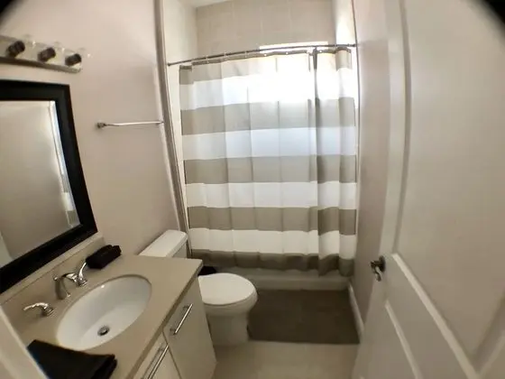Ev, 4 Yatak Odası (4 Bathrooms)