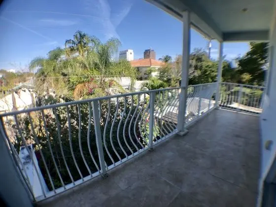 Ev, 4 Yatak Odası (4 Bathrooms)